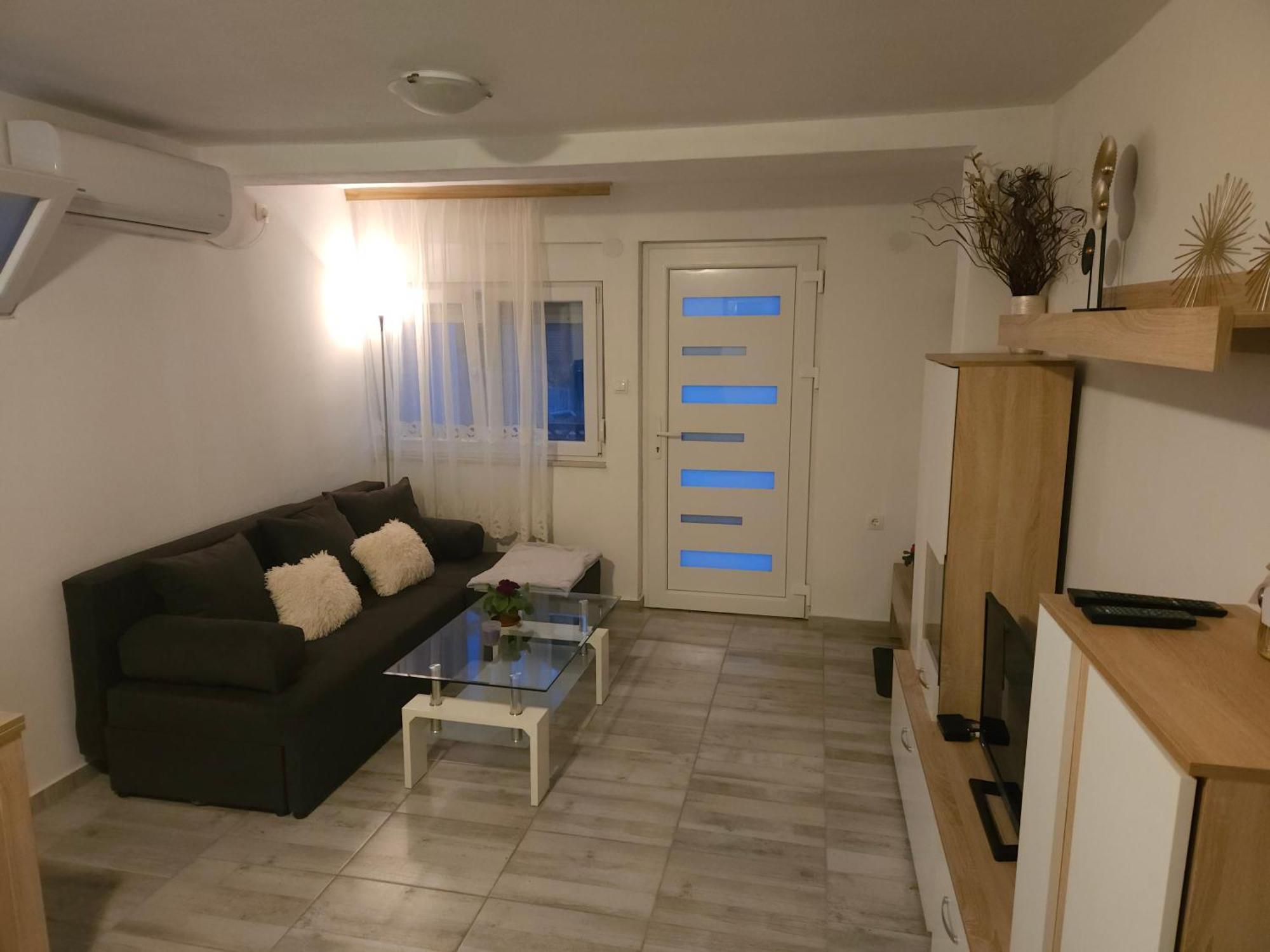 Lovely Self Check In 2+1 Apartman