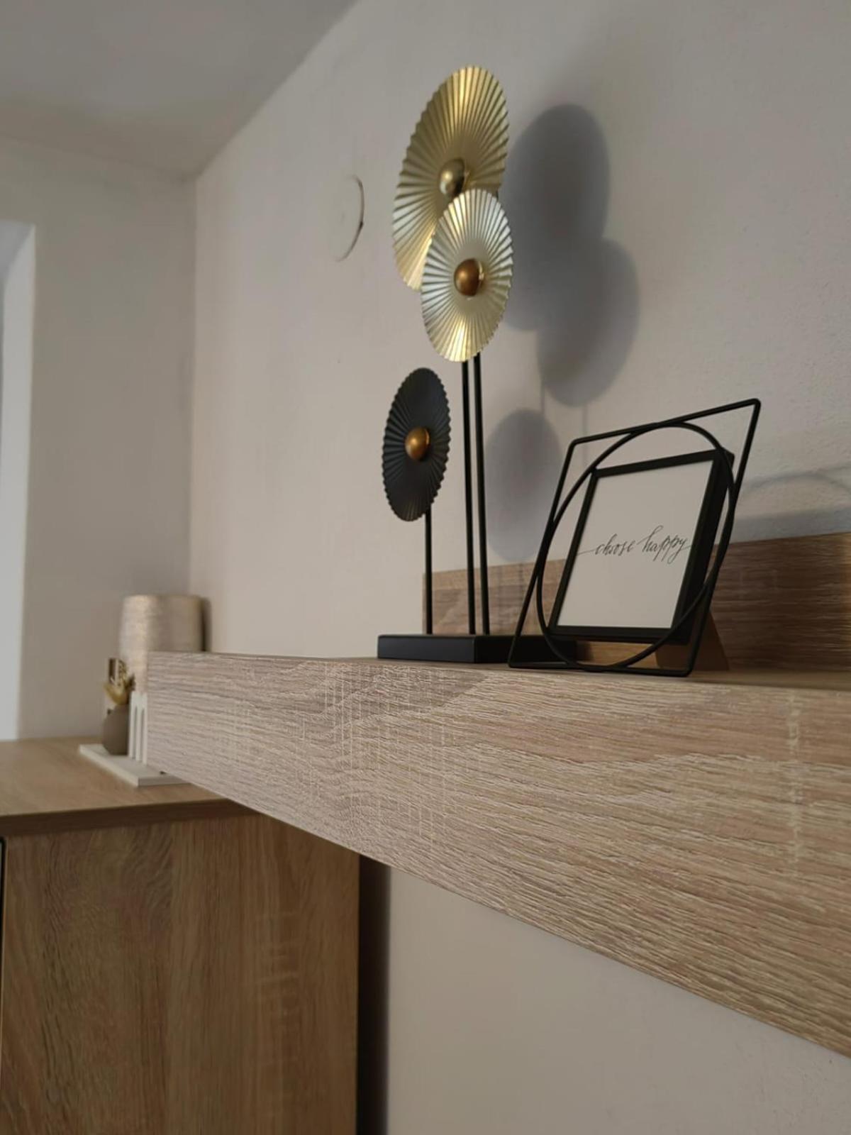 Apartament Lovely Self Check In 2+1 *